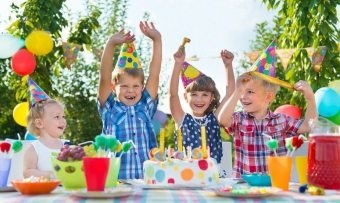 Snack gyermekeknek születésnapját - 6 eredeti recept