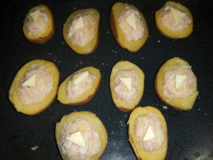 Sült krumpli darált hússal és sajttal - mint sült krumpli a sütőben, a lépésről lépésre recept fotók