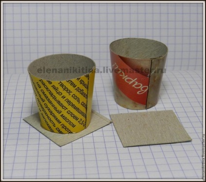 Zománcozott vödör és kancsók karton miniatűr (zománcozott) Zománcozott vödör és kancsók készült karton miniatúrák