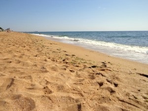 Ahol pihenni a Krímben a homokos tengerparton (a strand) Ahol pihenni a Krímben a homokos tengerparton