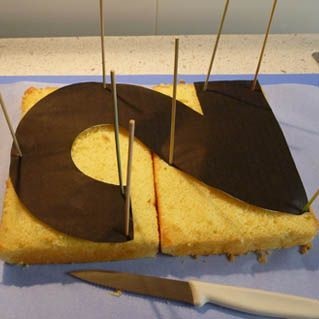 Hogyan díszíteni a tortát a számok hogyan díszítjük torták és sütemények a számok