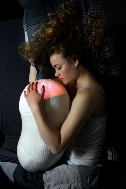 Cure „álmatlanság létre baráti robot párna, amely segít elaludni gyorsan és kényelmesen