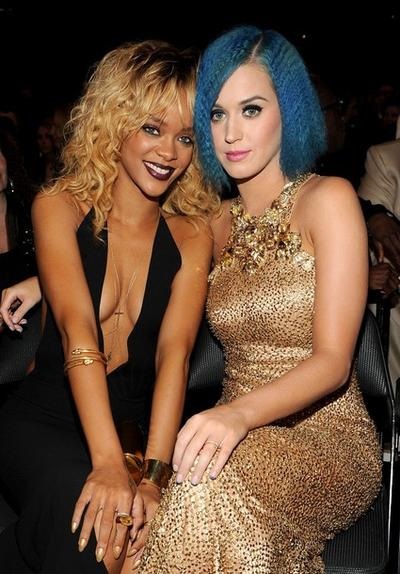 Rihanna lefogyott, és lett egy szőke (Rihanna) Rihanna lefogyott, és lett egy szőke