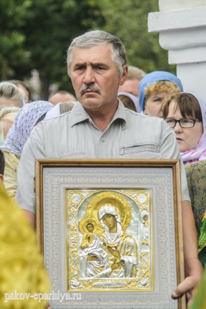 Augusztus 2, 2017, ünnepe Szent Illés próféta metropolita Pszkov és Porkhov