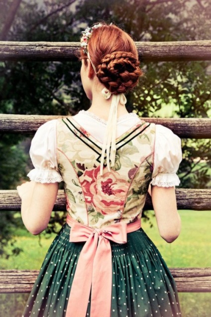 Dirndl, vagy egy kicsit a német stílus, stilouette stylist szolgáltatások online, Németországban és Frankfurt (dirndl ruha) Dirndl, vagy egy kicsit a német stílus, stilouette stylist szolgáltatások online, Németországban és Frankfurt