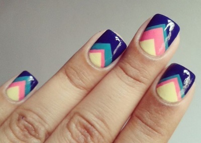 Nail Design - lépésről lépésre, hogy hozzon létre egy rajzot (Timmy) Nail Design - lépésről lépésre, hogy hozzon létre egy rajzot