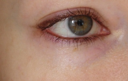 A szem körüli bőr - Uriage isofill ránc fókuszkorrekció szemkörnyék ellátás és Mary Kay timewise
