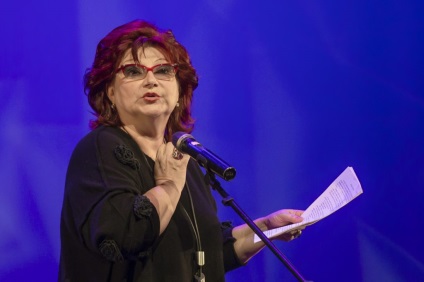 Elena Stepanenko életrajz, a személyes élet, család, férj, gyerekek, monológok (életrajz) Elena Stepanenko életrajz, a személyes élet, család, férj, gyerekek, monológok