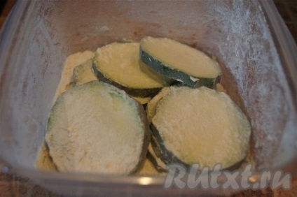 Cukkini, sült tészta - a recept egy fotó
