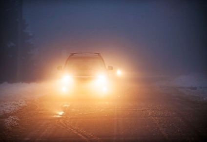 Hogyan kell biztonságosan vezetni éjjel