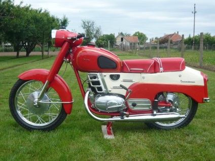 Mi kerékpárok váltak kultusza a Szovjetunióban, a hét orosz (USSR) Mi kerékpárok váltak kultusza a Szovjetunióban, az orosz Seven