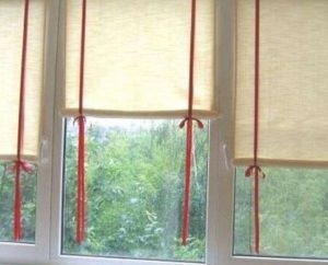 Hogyan lehet a vakok az ablakon a kezét (ő) Hogyan lehet a vakok az ablakon kezével