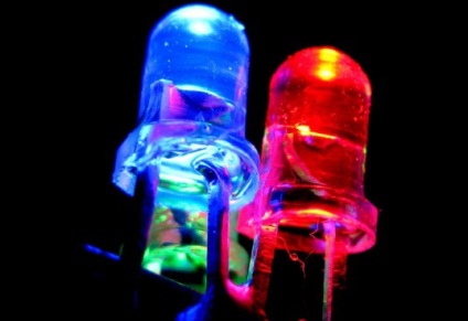 Hogyan válasszuk ki a LED-es lámpa villanyszerelő tanácsadás (hogyan kell kiválasztani LED lámpa LED lámpa, amely úgy dönt, hogy választani LED-es lámpák otthoni) Hogyan válasszuk ki a LED-es lámpa Board villanyszerelő