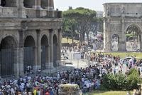 Colosseum Róma - a történelem, az építészet, az innováció, ötletek, irányok, nyitvatartási idők és