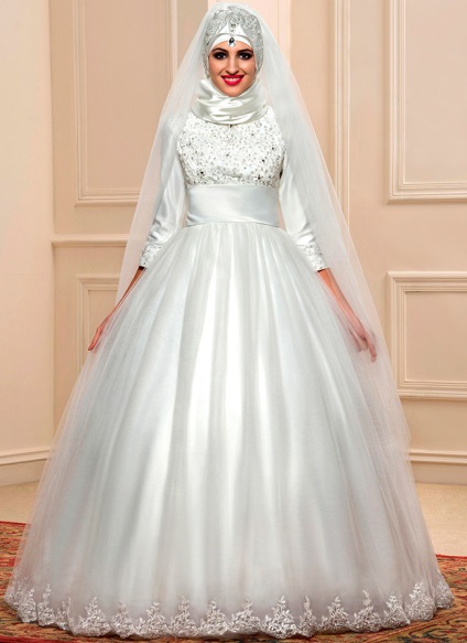Gyönyörű esküvői fátyol és a muszlim menyasszony fotó