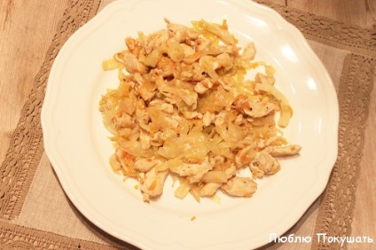 Csirke filé káposzta-lépésre recept fotókkal (csirke étel) Csirke filé káposzta-lépésre recept fotókkal