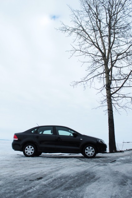 Két hyundai solaris és kia rio Dmitrij úgy döntött, „német fogoly» Volkswagen Polo