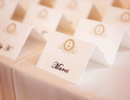 Monogram esküvői tippeket, fotókat és ötleteket monogramja (az újonnan korhatáros) Monogram esküvői tippeket, fotókat és ötleteket monogramos
