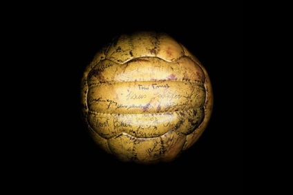 Balls a FIFA World Cup 1930-2010 (on-line folyóirat etoday) (fotó projektek) Balls a FIFA World Cup 1930-2010 (on-line folyóirat etoday)