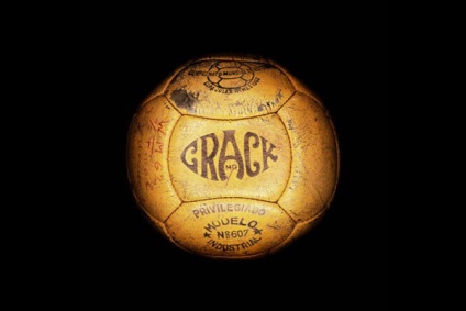 Balls a FIFA World Cup 1930-2010 (on-line folyóirat etoday) (fotó projektek) Balls a FIFA World Cup 1930-2010 (on-line folyóirat etoday)