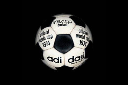 Balls a FIFA World Cup 1930-2010 (on-line folyóirat etoday) (labdák) Balls a FIFA World Cup 1930-2010 (on-line folyóirat etoday)