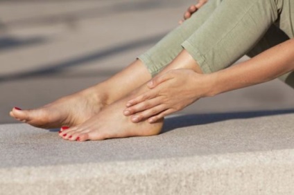 Numb lábát térd alatt okai, kezelése jobb és bal lábát, hogyan kell kezelni a zsibbadás a térd fölött