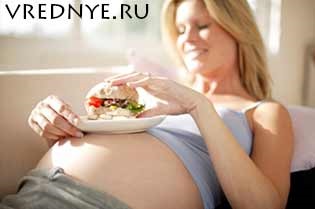 Túlevés terhesség alatt az anya és a baba kockázatok