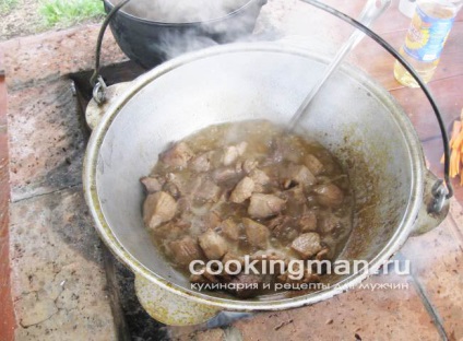 Pilaf sertés - főzés a férfiak