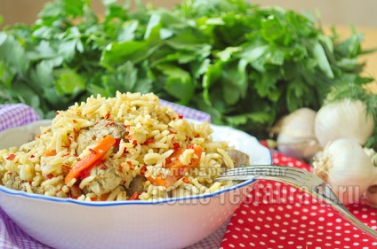 Pilaf sertéshús recept fotókkal lépésről lépésre a serpenyőben