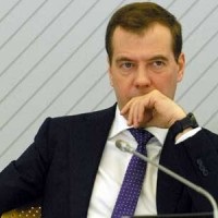 Vizsgálat FBK hogy Medvegyev kell távolítani, és a börtönbe, ha ömlesztve