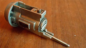 Javítás toyota gyújtáskapcsoló (lock) Javítás a gyújtást toyota