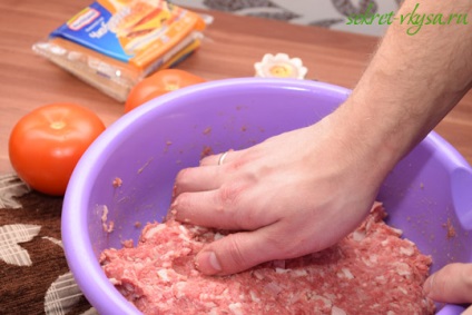 Recept Nagy ízletes, ízletes házi készítésű burger