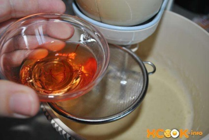 Nagy orosz húsvét - Húsvét sütés recept hagyományos fényképpel (recept) Nagy orosz húsvét - Húsvét sütés recept hagyományos fotókkal