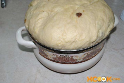 Nagy orosz húsvét - Húsvét sütés recept hagyományos fényképpel (magyar húsvéti hagyományok) Nagy orosz húsvét - Húsvét sütés recept hagyományos fotókkal