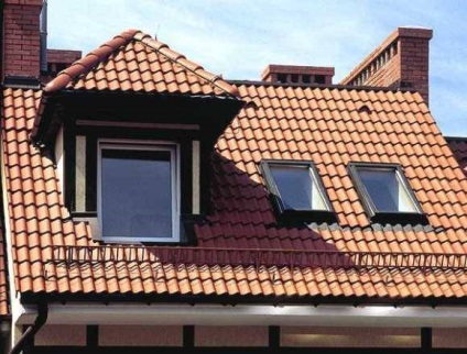 Слухове вікно на даху, будівництво лазні