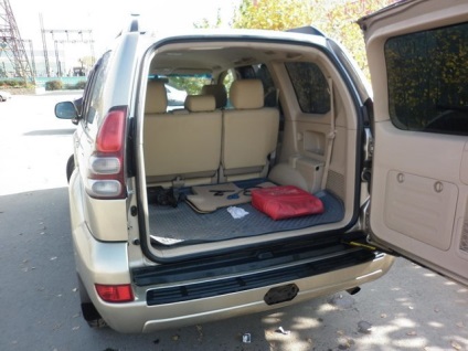 Összehasonlítás Volkswagen Touareg és Toyota Land Cruiser Prado (összehasonlító vizsgálat vollkswagen Touareg és Toyota Land Cruiser Prado) Összehasonlítás Volkswagen Touareg és Toyota Land Cruiser Prado
