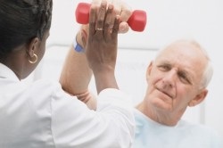 Gyakorlatok a stroke után otthon (utána) Gyakorlatok a stroke utáni otthon