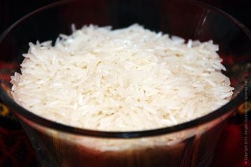 Sült rizs zöldségekkel és fűszerekkel - remek köret