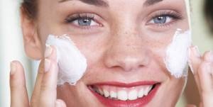 Zsíros bőr arc okai és kezelése