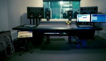 Sound rendező hang- producer, ProSound (hang producer) Hangmérnök hang- producer, ProSound