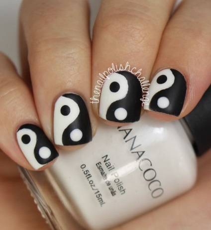 13 Fotók köröm design egy képet yin yang (köröm) 13 Fotók köröm design egy képet yin yang
