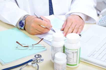 Antibiotikumok a bél ulcerosa, amelyek gyógyszerek alkalmasak a kezelésére (egyes) Antibiotikumok a bél ulcerosa, amelyek gyógyszerek alkalmasak kezelésére
