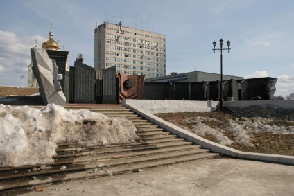 Április Habarovszk Lenin utca és a dicsőség a terület (a terület) Április Habarovszk Lenin utca és a dicsőség a terület