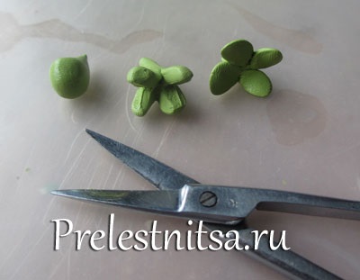 Fehér hortenzia hideg porcelán (átmérő kb don) Fehér hortenzia hideg porcelán