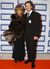 Életrajz Tina Turner (Tina Turner férfi) Életrajz Tina Turner