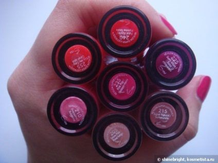 Lip Gloss Revlon szuper csillogó szájfény árnyalatú 205, 210, 215, 225, 235, 240, 255 véleménye