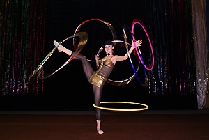 Circus (a kezében a rack) cirkusz