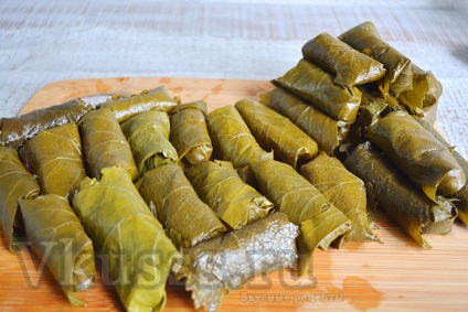 Dolma örmény recept egy fotó (fokhagymás mártással)