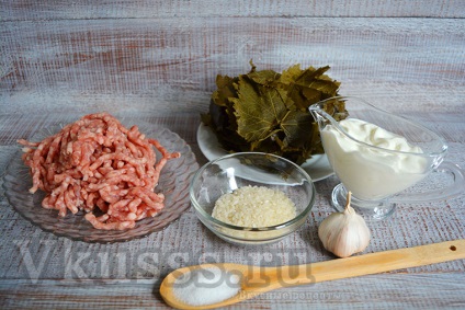 Dolma örmény recept egy fotó (fokhagymás mártással)