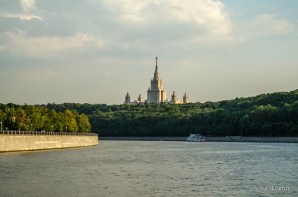 Tour a Moszkva folyó vagy a folyó hajókiránduláson (folyó) Tour a Moszkva folyó vagy a folyó hajókiránduláson